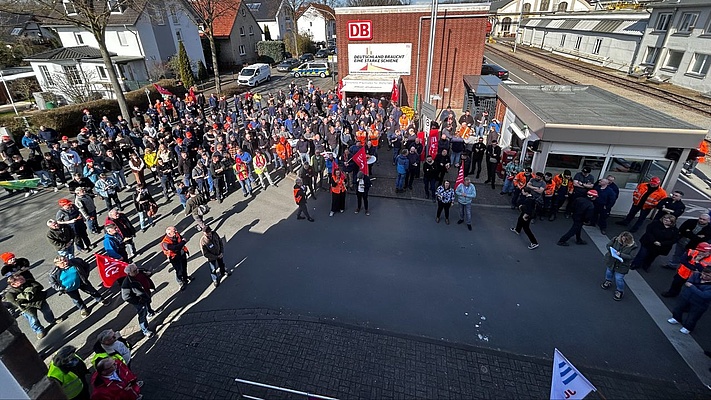 Starkes Zeichen gegen Werksschließungen: „Müssen einfach mal laut werden“