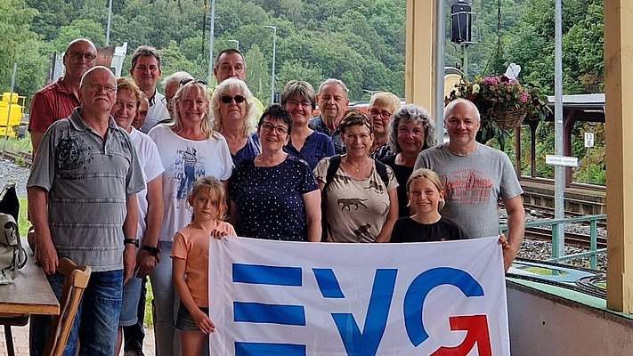 EVG-Ortsverband Weißenfels/Naumburg: Erlebnisreicher Familientag - von Wolkenstein bis zur Falknerei in Augustusburg