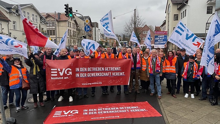 Tarifverhandlungen NE-Bahnen: „Eure Solidarität stärkt uns den Rücken“