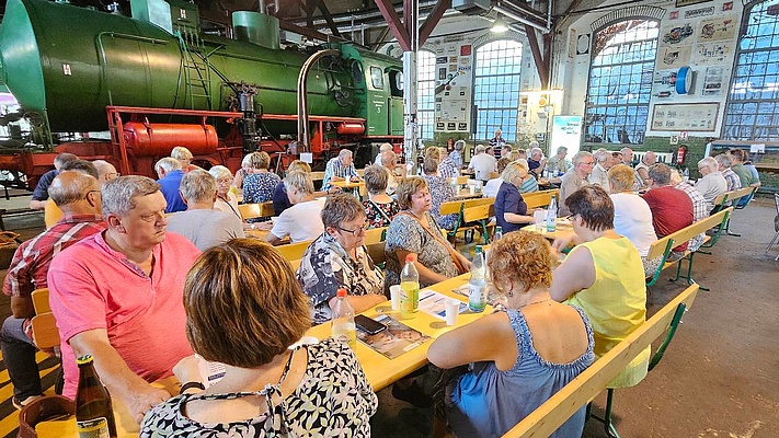 EVG-Seniorentag in Halle: Austausch, Information und Gemeinschaft im DB Museum