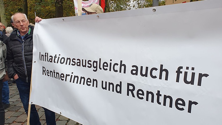 EVG-Senioren aus Süd-Ost bei der Demo in Berlin: „Inflationsausgleich für Alle!“